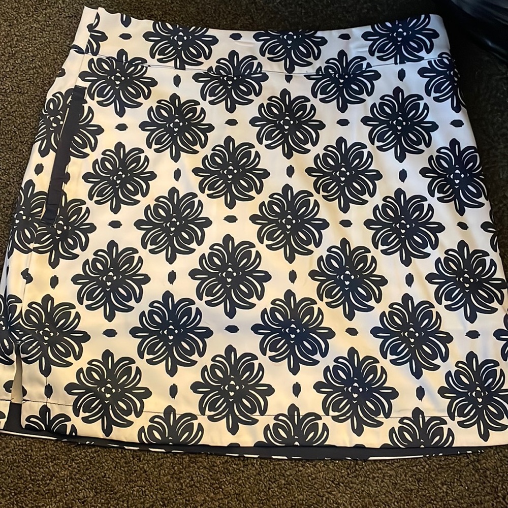 Vineyard Vines Skort Size 2